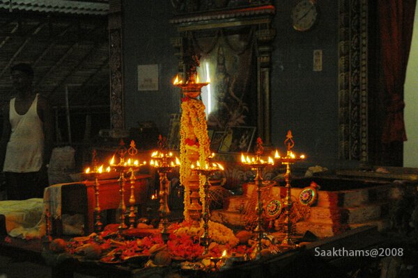 Pournami Vilakku Pooja - Sri Mahaa Panchamukha Prathyangira Devi